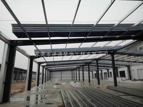深圳钢结构雨棚为什么会漏水